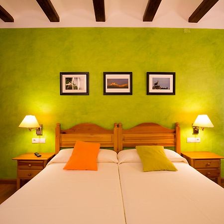Hotel Ca L'Amagat Bagá Extérieur photo